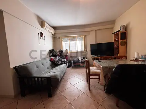 Venta departamento de 2 ambientes en Flores, apto credito.