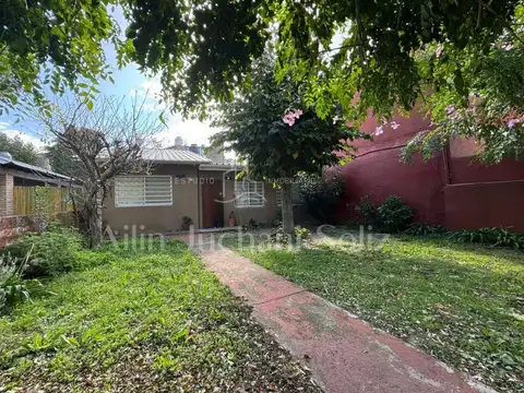 CASA EN VENTA LOTE PROPIO