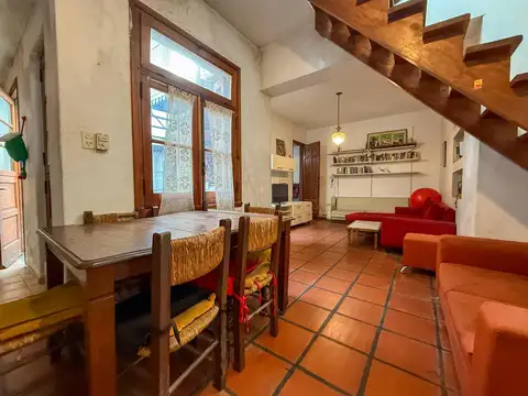 Casa 5 ambientes con 1 baño