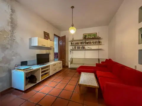 Casa 5 ambientes con 1 baño
