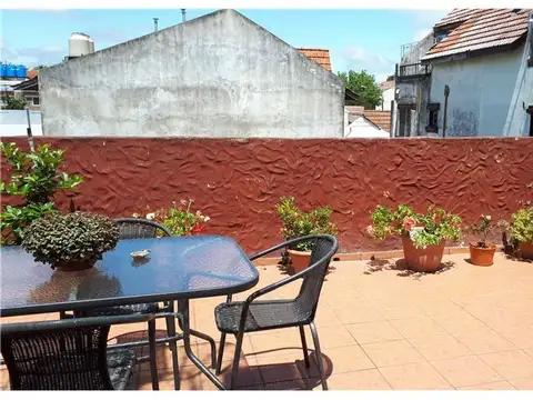 Local en Venta en Villa Adelina, USD 300.000