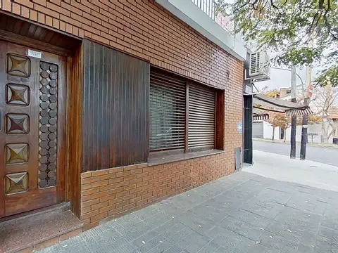 CASA CON TERRAZA PARRILLA VALENTIN ALSINA LANUS