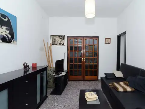 Depto Tipo Casa 4 ambientes con 2 baños