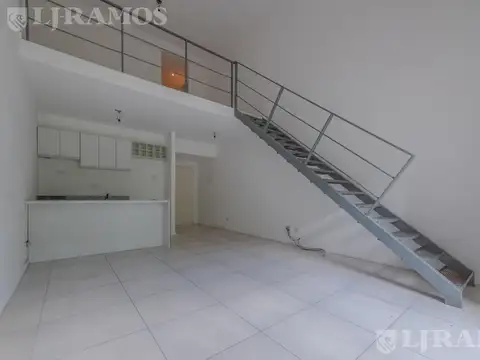 Departamento en Alquiler con 1 cochera
