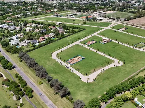 Lote a la Venta en  en Los Cardos Pilar