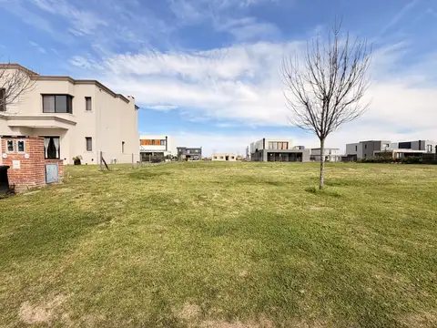 Lote en venta interno, oreintacion sureste, Riberas, Puertos del Lago