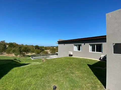 Casa en Venta en Barrio Senderos 3, USD 360.000