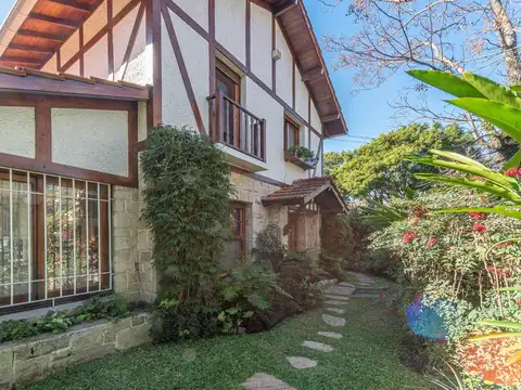 Casa en Venta de 5 dormitorios