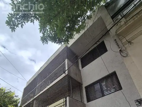 Departamento 1 Dormitorio   patio - Rep.De La Sexta