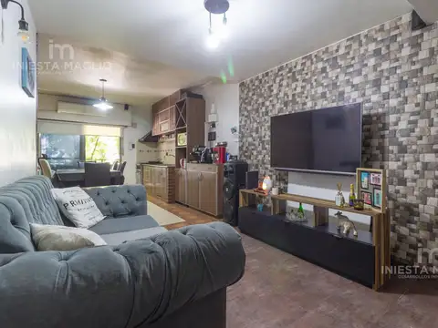 Casa con local en Liniers