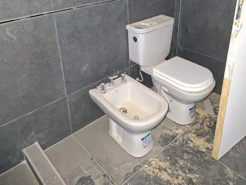 Depto Tipo Casa en Alquiler de 4 ambientes