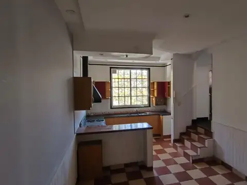Oficina 4 ambientes con 3 baños