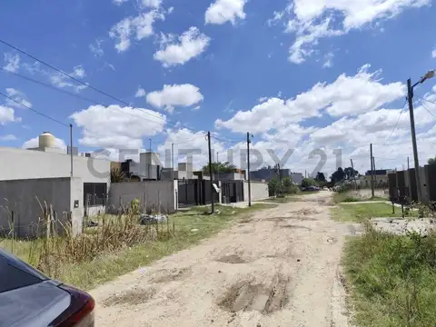 SAAVEDRA 100, Piso 0