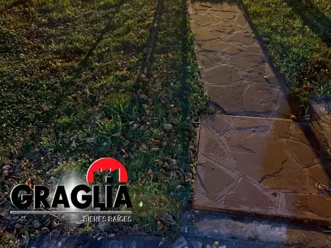 Quinta en Alquiler con 1 cochera