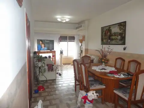 Depto 3 amb. en Caseros zona Centro