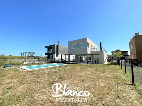 Casa  en Venta en Puertos, Escobar, G.B.A. Zona Norte