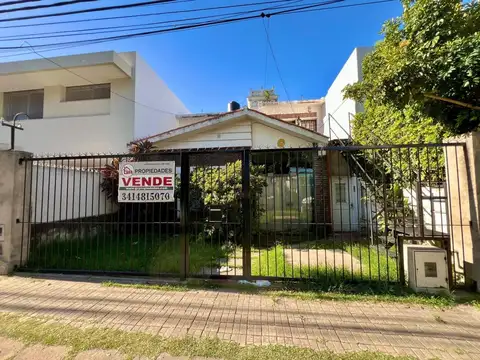 Av. del Rosario, Importante propiedad.