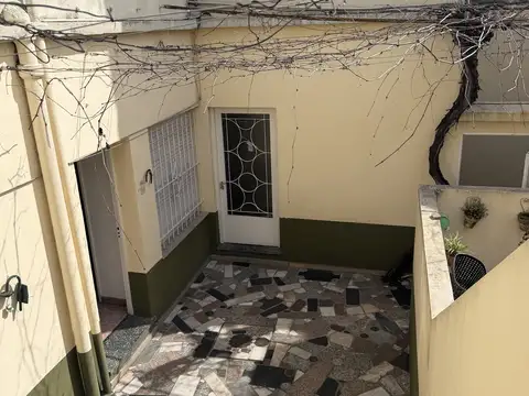 Depto Tipo Casa en Alquiler de 2 dormitorios