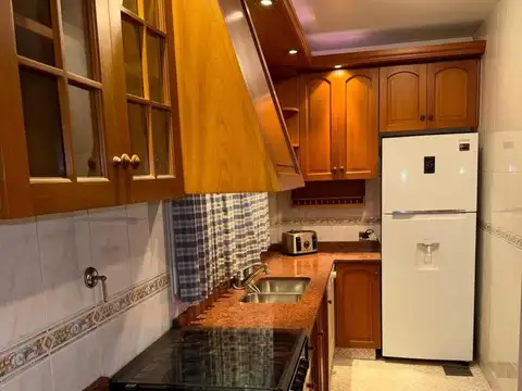Departamento en Alquiler con 1 cocheras