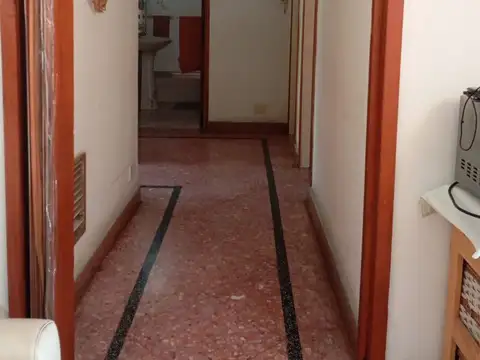 Depto Tipo Casa en Venta con 1 cocheras