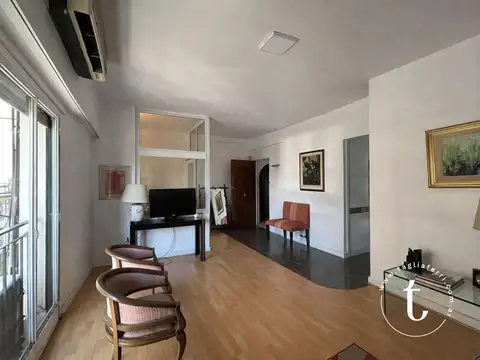 89m²| Usd 1.382/m2 | 4 ambientes | A reciclar | Piso 6