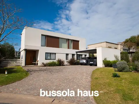 Casa en venta 6 ambientes con pileta barrio Vistas Puertos Escobar