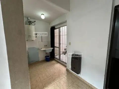 Depto Tipo Casa 2 ambientes con 1 baño