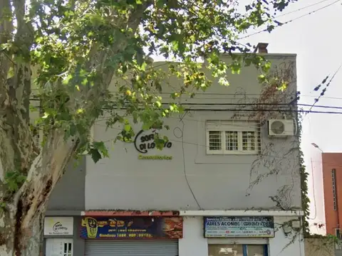 LOCAL COMERCIAL AL FRENTE