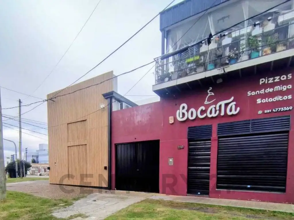 526 e/ 12 y 13 100, Piso 0