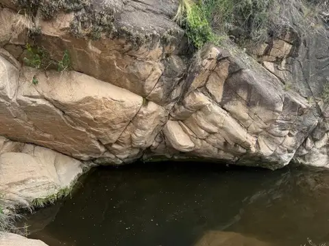 Hermosas dos casas con 2,3 hectáreas