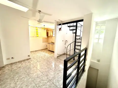 Departamento de Pasillo con Terraza Exclusiva