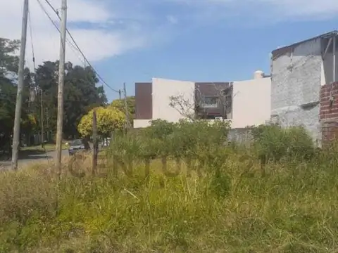 Terreno en Venta 20  mts Fondo