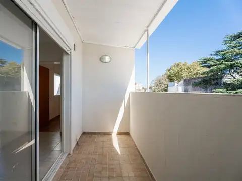 Departamento en Alquiler en Villa Real, $ 750.000