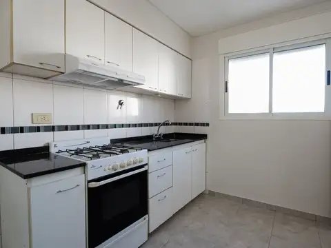 ALQUILER DEPTO 2 AMB C/PATIO Y BALCÓN - VILLA REAL
