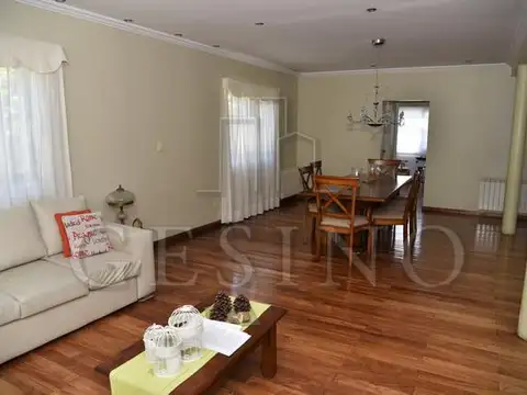Casa en Venta de 5 dormitorios
