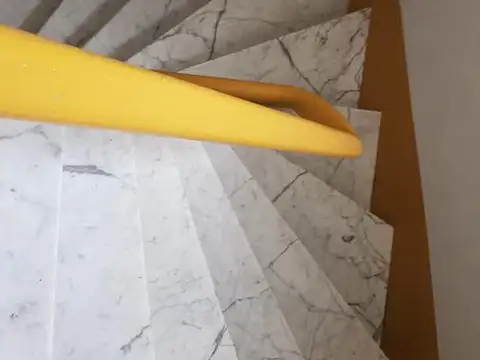 Depto Tipo Casa en Venta al Este