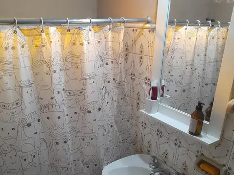Casa 3 ambientes con 2 baños