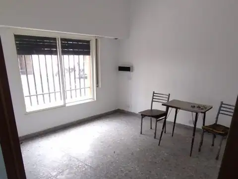Casa en Alquiler en Barrio Don Bosco, $ 1.300.000