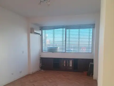 Rivadavia 195 , Piso 9