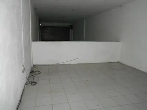 Galpon en Alquiler 18  mts Fondo