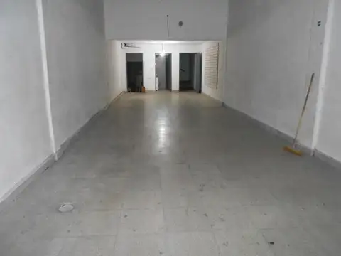 DEPOSITO 230 EN 3 PLANTAS- CERCANO CENTRO COMERCIAL TEXTIL-