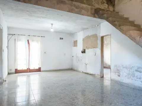 Casa 3 ambientes con 1 baño