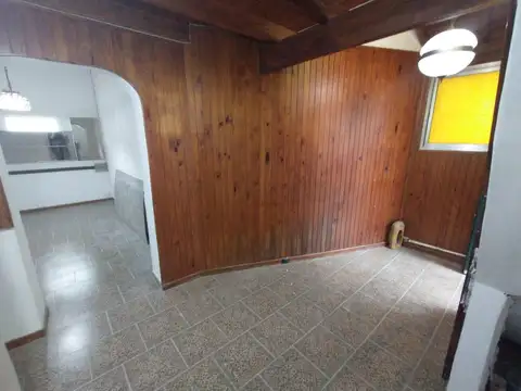 Depto Tipo Casa en Alquiler de 2 dormitorios