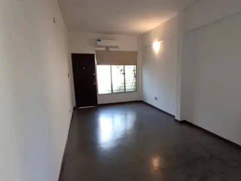 DUPLEX 3 AMBIENTES C/PATIO