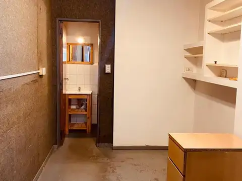 Local en Alquiler en Monte Castro, $ 750.000