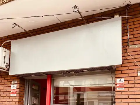 Local en Monte Castro