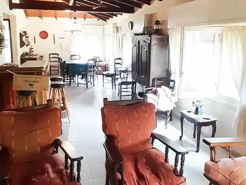 Casa 5 ambientes con 2 baños