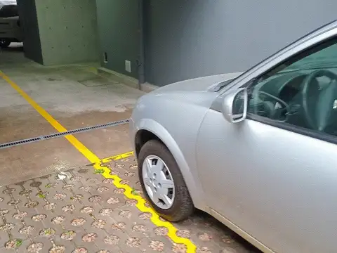 Cochera en Venta Descubierta