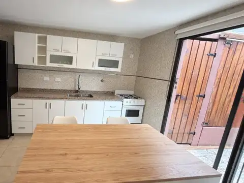 Depto Tipo Casa en Alquiler 16 años