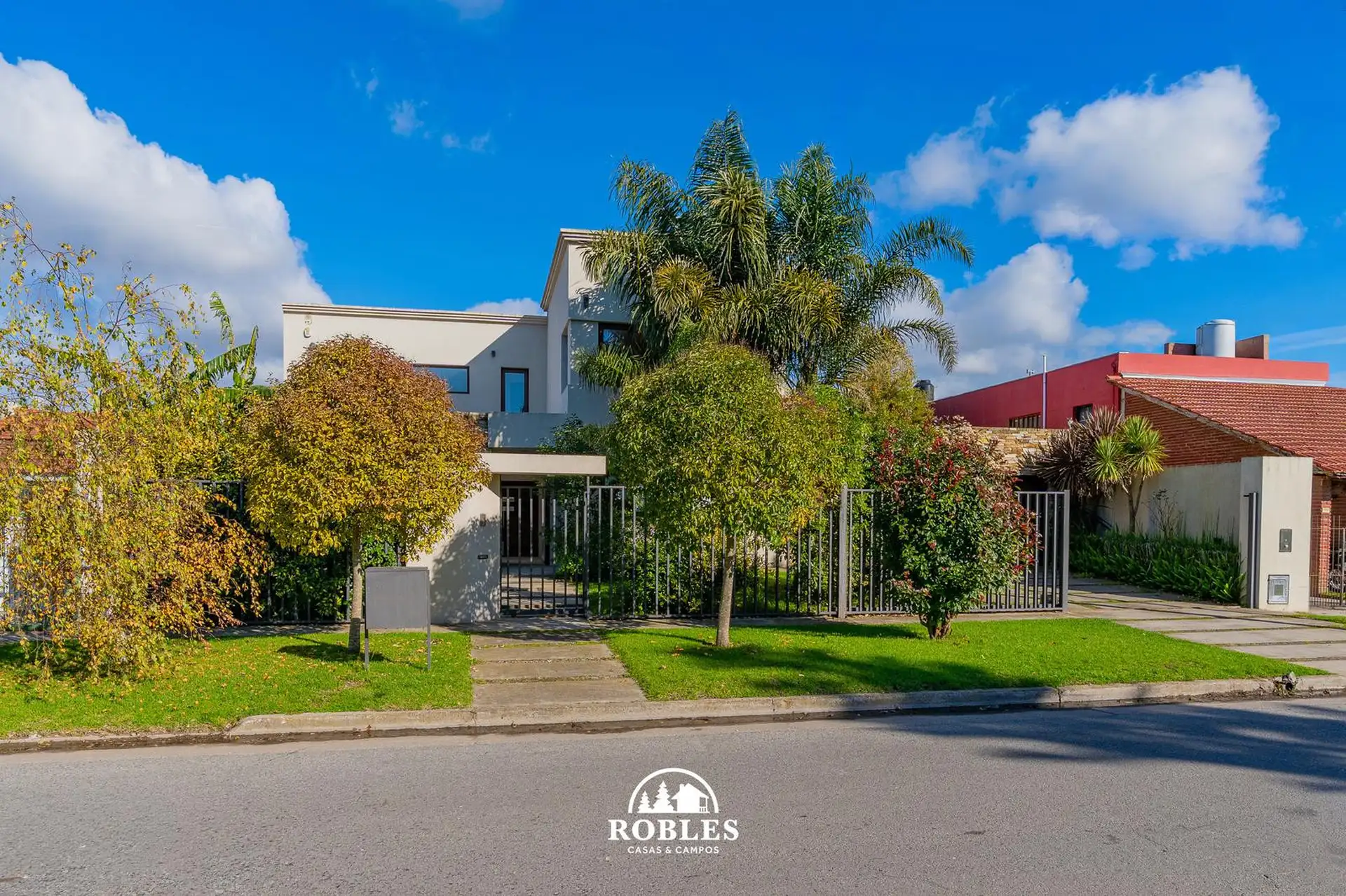 Casa estilo moderno en el barrio Constitucion